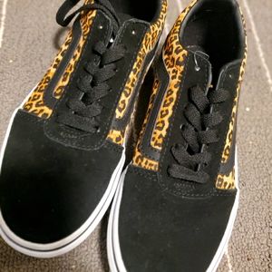 VANS LEOPARD SNEAKERS